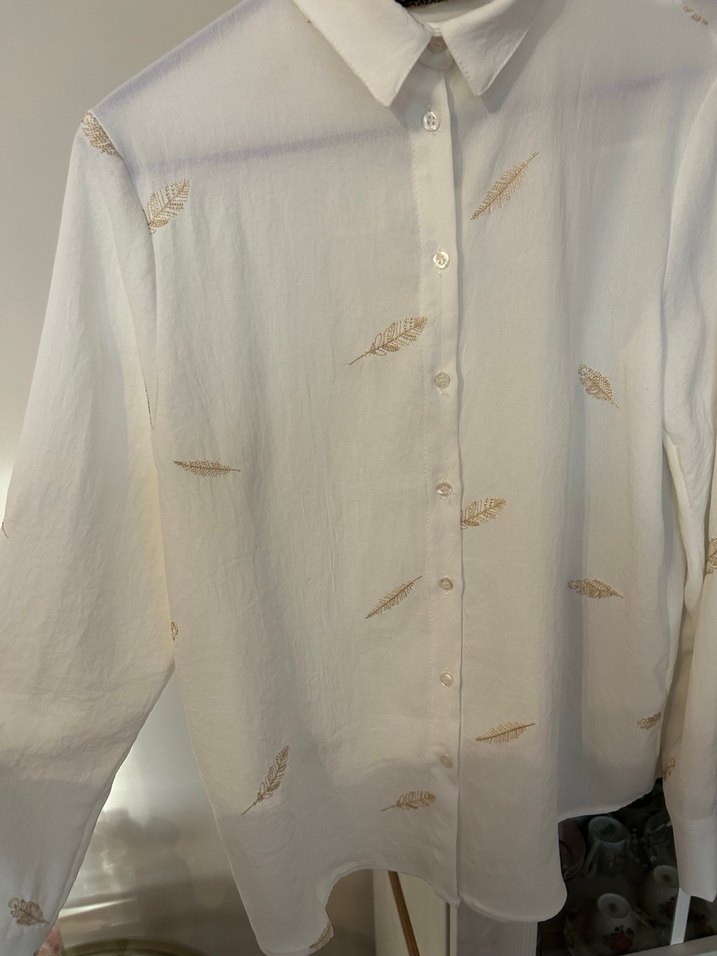 Düğmeli Beyaz Kadın Uzun Kollu gömlek model kumaş - Görsel 3