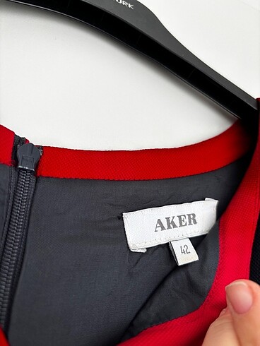 42 Beden lacivert Renk Aker abiye araşık tesettür elbise