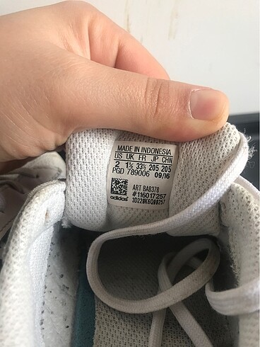 34 Beden beyaz Renk Adidas Çocuk Ayakkabı