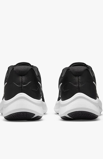 37,5 Beden siyah Renk orjinal nike star runner