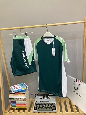 Yeni sezon Lacoste şortlu takım