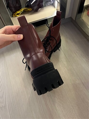 41 Beden Balenciaga bot