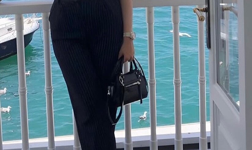 Siyah El Çantası