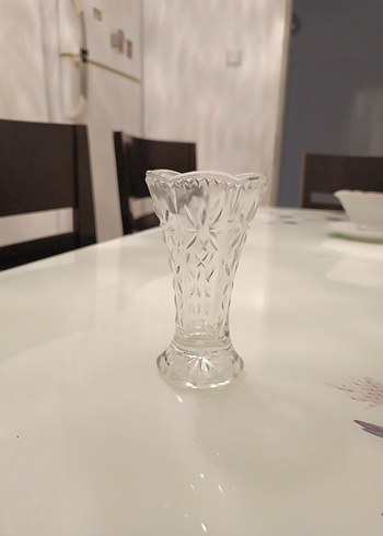 Vintage Küçük Beyaz Desenli Cam Vazo