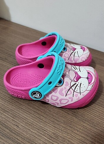 Crocs kız çocuk terlik