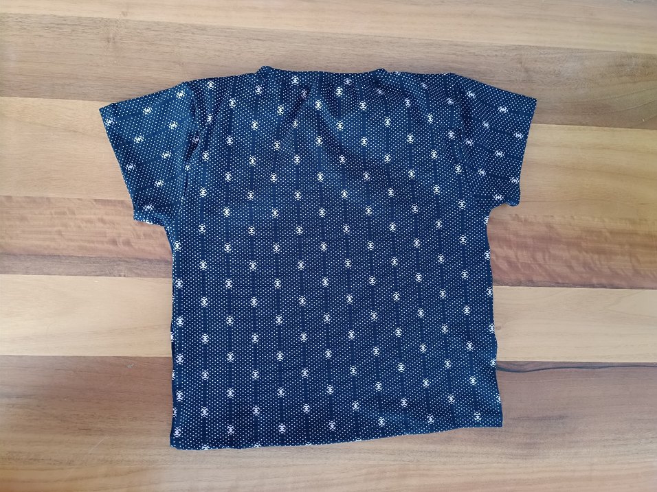 kız çocuk lacivert minik desenli pamuk tişört - Görsel 3
