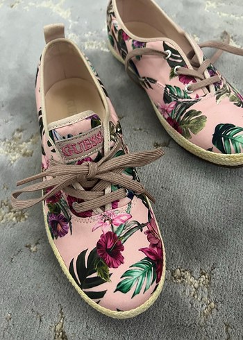 40 Beden pembe Renk Guess - Pembe Çiçek Desenli Bağcıklı Ayakkabı