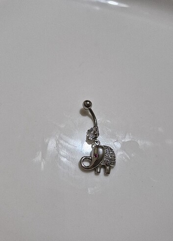 Fil modeli göbek piercingi - Görsel 4