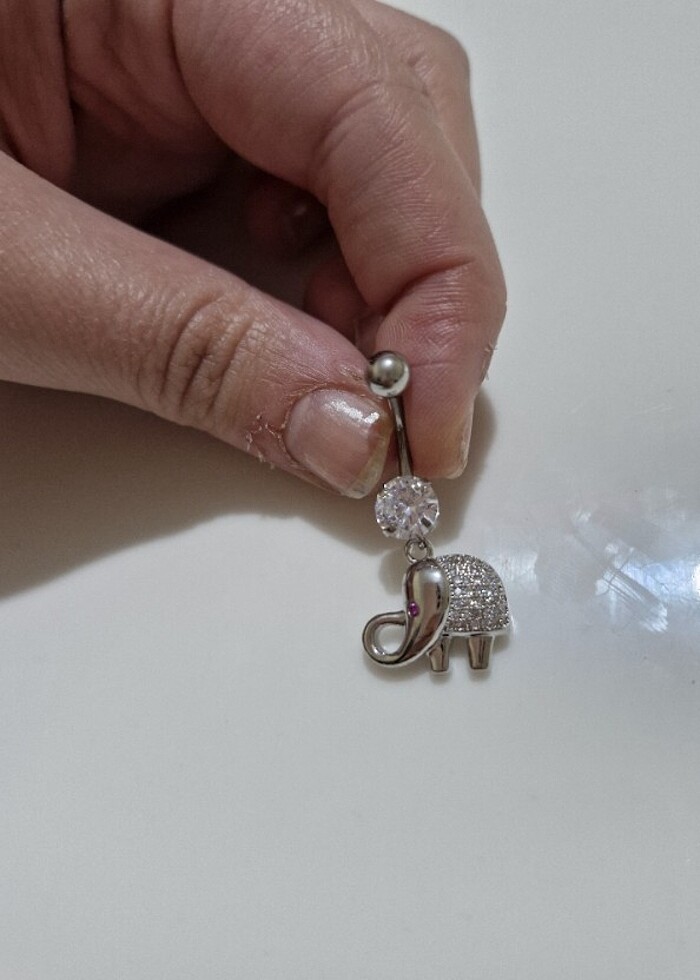 Fil modeli göbek piercingi - Görsel 3