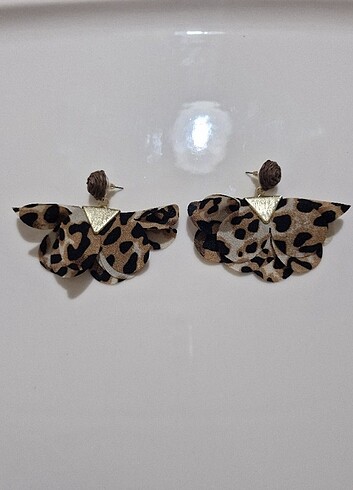 Leopar küpe