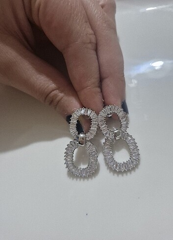 Beymen Xuping baget taşlı küpe