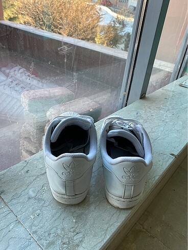 42 Beden beyaz Renk Adidas ayakkabı