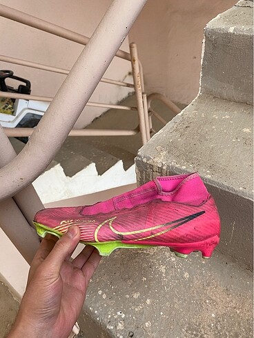 Nike pembe krampon