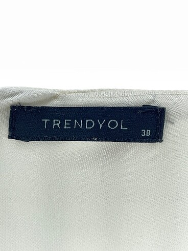 38 Beden beyaz Renk Trendyol & Milla Kısa Elbise %70 İndirimli.