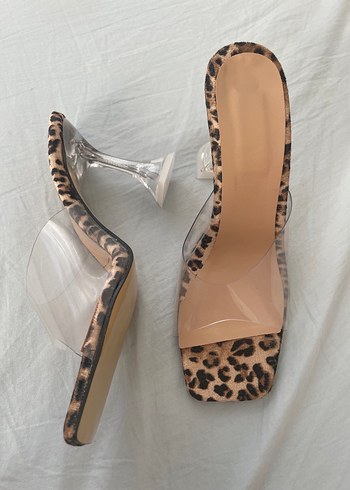 38 Beden Leopar Desenli Stiletto Topuklu Kadın Terlik