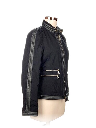 Moncler Moncler Ceket %70 İndirimli.