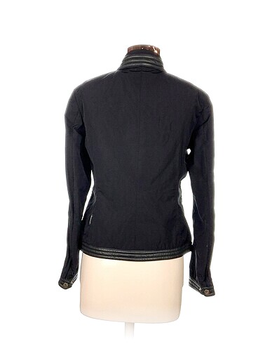 universal Beden Moncler Ceket %70 İndirimli.