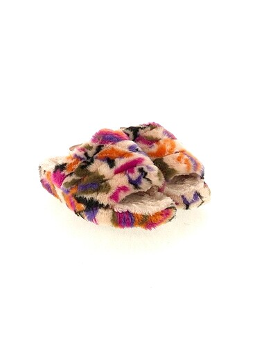Ugg Ugg Terlik %70 İndirimli.