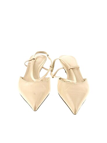 38 Beden Zara Stiletto %70 İndirimli.