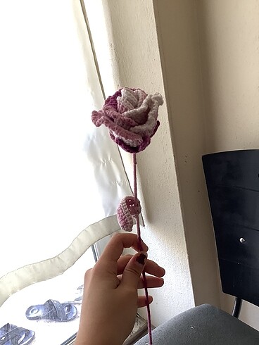 Amigurumi gül (el örgü)