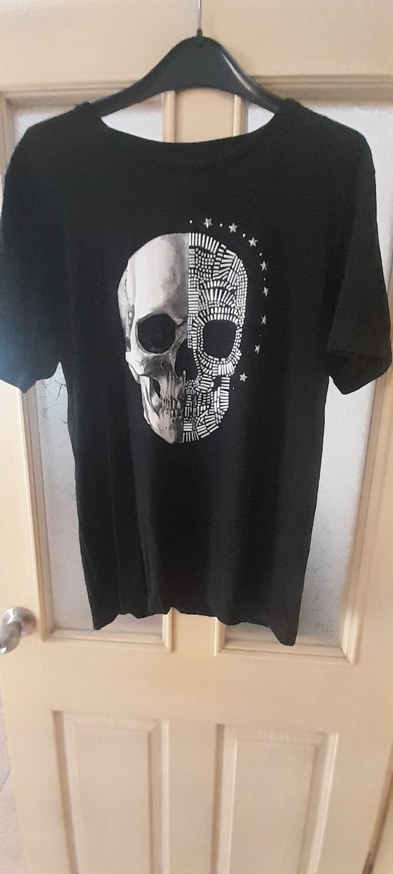 Siyah Baskılı Goth Erkek Tişört - Görsel 2