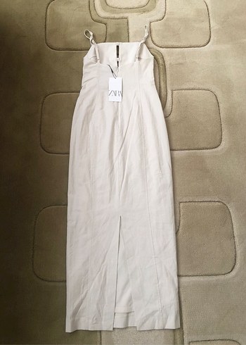 xs Beden Zara Beyaz Uzun Askılı Elbise