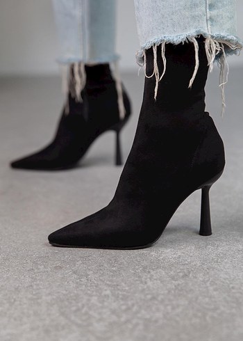 Siyah Süet Stiletto Bot
