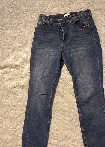 H&M Koyu Mavi Dar Kesim Denim Jean