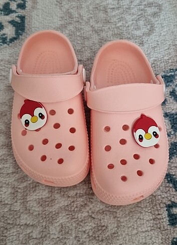 Diğer Pudra Crocs model terlik