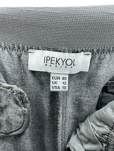 40 Beden gri Renk ipekyol Kumaş Pantolon %70 İndirimli.