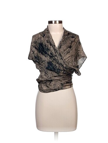 Zara Bluz %70 İndirimli.