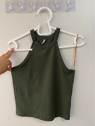 Halter yaka crop