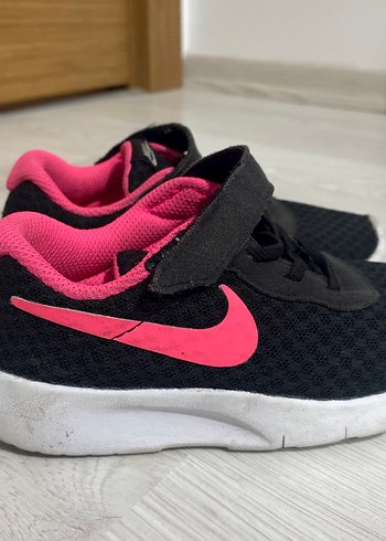 27 Beden Kız Çocuk Siyah-Pembe Spor Ayakkabı