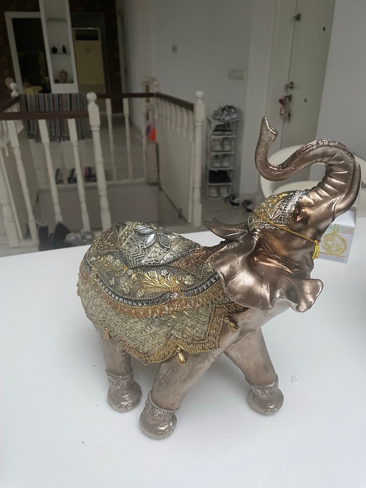 Gri ve Altın Renkli Fil Biblo - Görsel 2