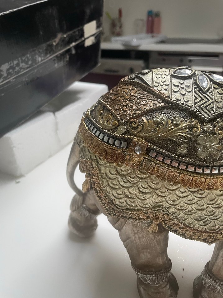 Gri ve Altın Renkli Fil Biblo - Görsel 5