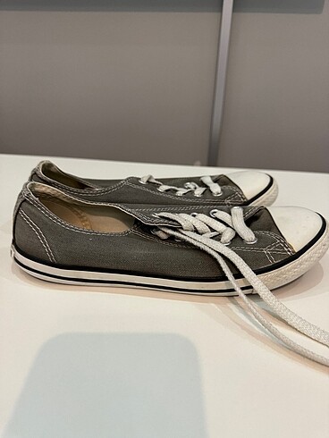 CONVERSE ÇOK AZ GİYİLDİ