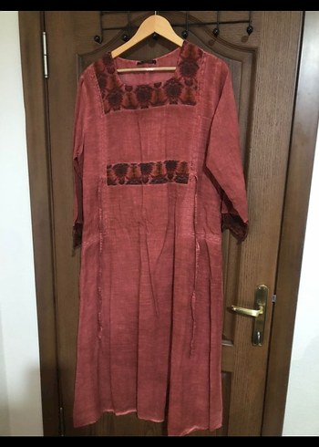 Bordo Nakışlı Uzun Bohem Elbise