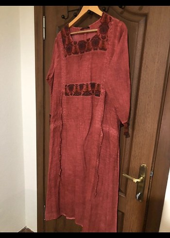 Etnik Esintiler Bordo Nakışlı Uzun Bohem Elbise