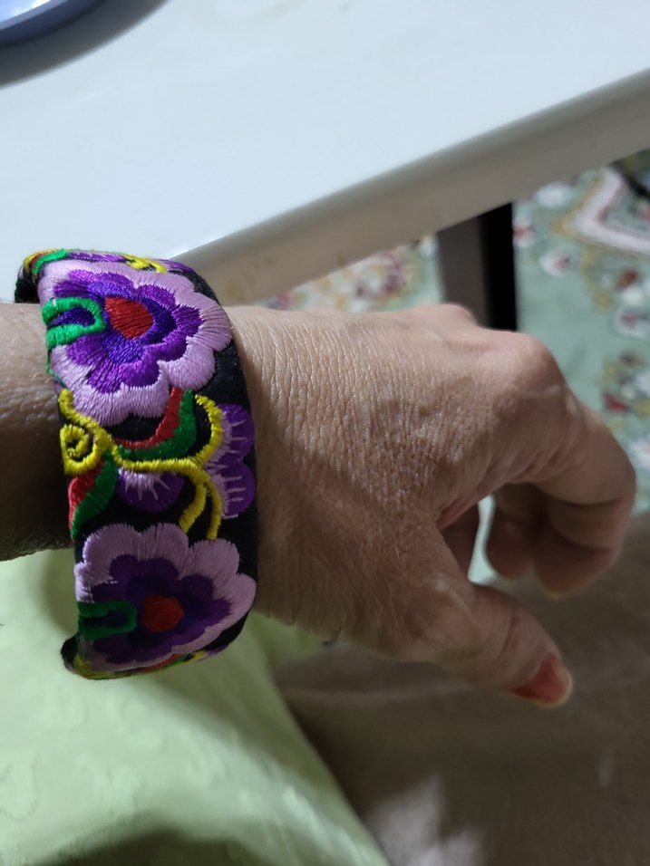 Renkli Nakışlı Bohem Elastik Bileklik - Görsel 2