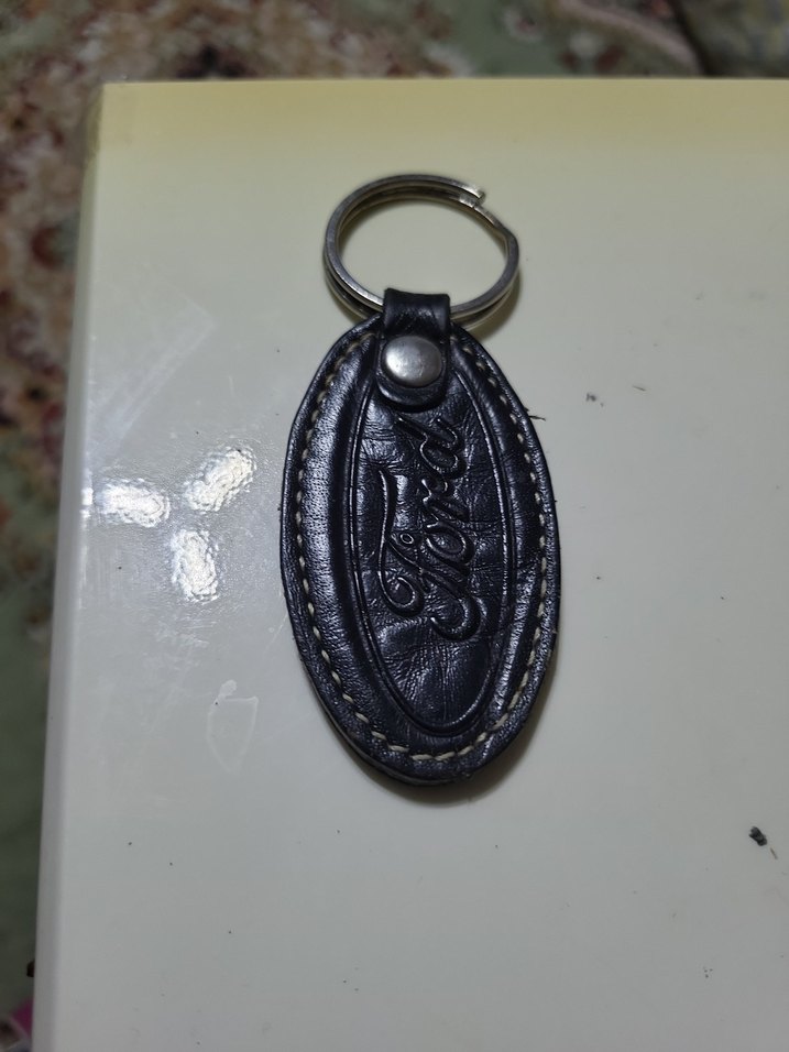 Vintage Siyah Ford Anahtarlık - Görsel 2