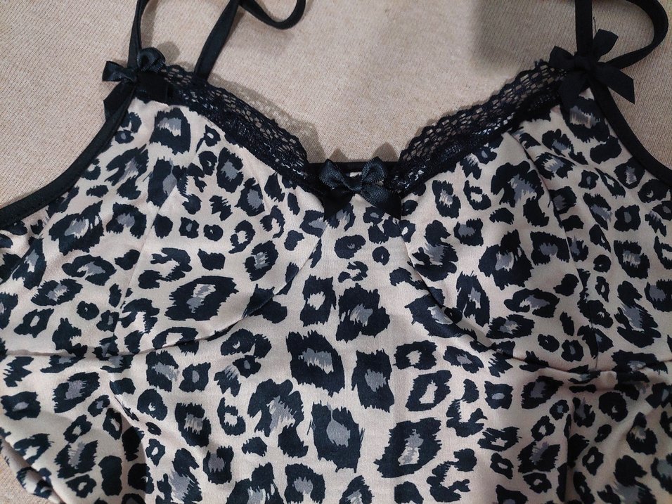 Dantel Detaylı Leopar Desenli İnce Askılı Kadın Üst - Görsel 2