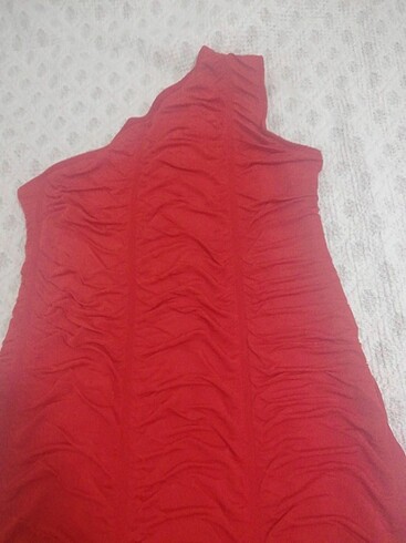 l Beden Tek omuz kırmızı elbise 