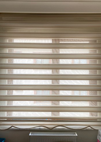 Gold Çizgili Stor Perde - Görsel 4