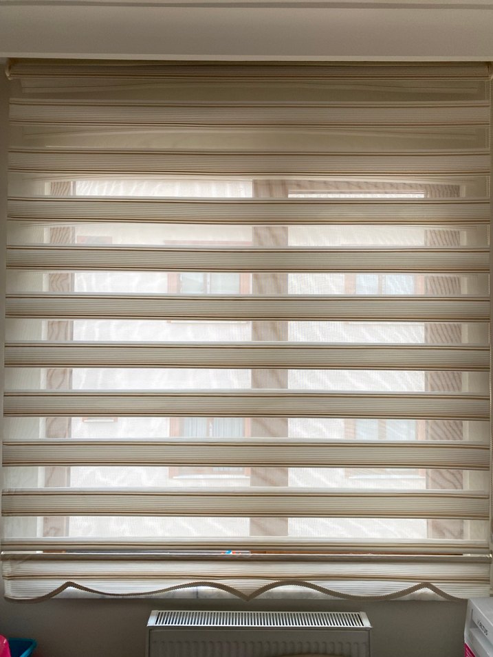 Gold Çizgili Stor Perde - Görsel 4