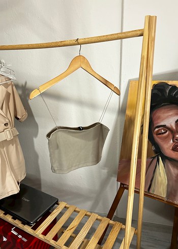 Bej Askılı Kısa Bluz - Görsel 4