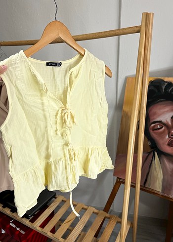 Sarı Kolsuz Fırfırlı Keten Bluz - Görsel 4