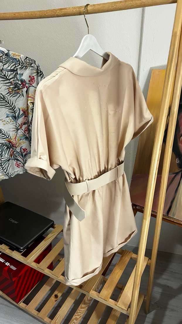 Bej Kemerli Kadın Mini Tulum - Görsel 3