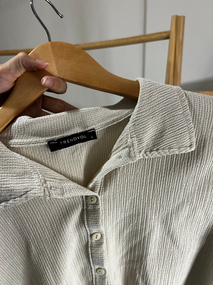Bej Düğmeli Keten Kadın Gömlek - Görsel 4