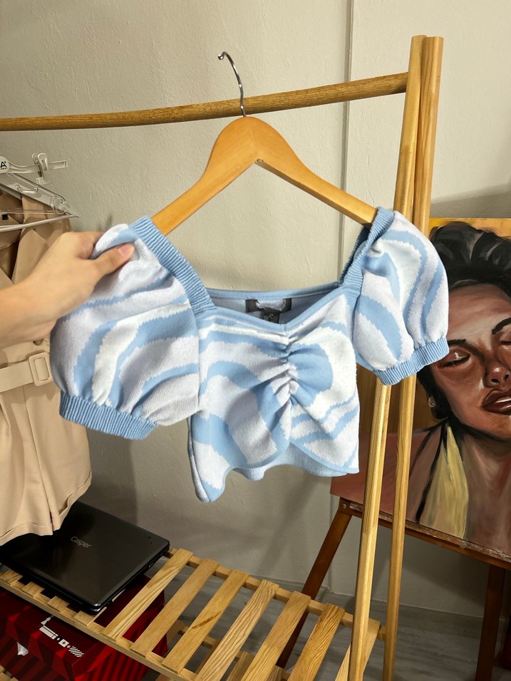 Mavi Piliseli Kısa Bağlama Desenli Bluz - Görsel 5