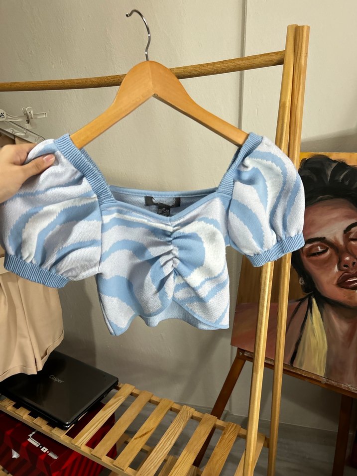 Mavi Piliseli Kısa Bağlama Desenli Bluz - Görsel 4